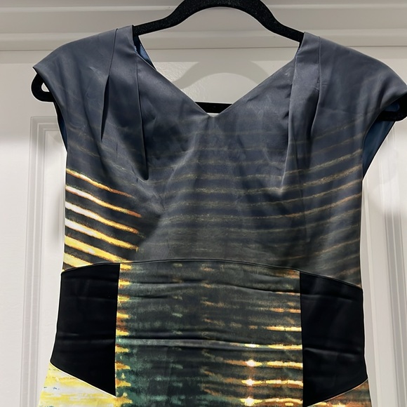 Karen Millen US 8 Cap Sleeve Sheath Dress - Picture 3 of 8